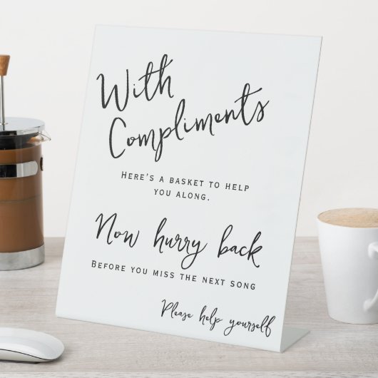 Hochzeitsbäder helfen Ihnen, sich selbst zu minimi Sockelschild (In Situ)