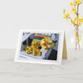 HochzeitsBouquets auf der Adirondack-Sitzgartenkar Karte (Gelbe Blume)