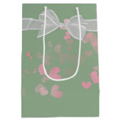 Hochzeitsbow auf dem Sage grün mit Herz Mittlere Geschenktüte (Rückseite)