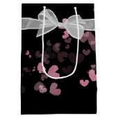 Hochzeitsbow auf schwarz mit Herz Mittlere Geschenktüte (Rückseite)