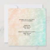 Hochzeitscouch am sonnigen tropischen Strand Einladung (Rückseite)