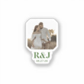Hochzeitscoupel Foto Green Monogram hinzufügen Aufkleber (Vorderseite)