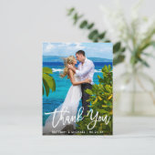 Hochzeitsdanken Sie dem modernen Brush Script-Foto Postkarte (Stehend Vorderseite)