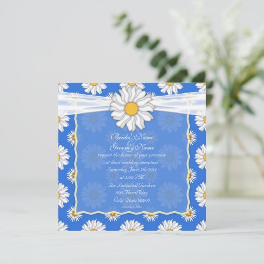 Hochzeitsempfang Royal Blue and White Floral Einladung (Stehend Vorderseite)