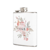 Hochzeitsfeier mit elegantem, rosafarbenem Wasser Flachmann (Links)