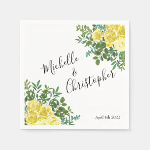 Hochzeitsfeier mit hellgelber Pastelle und Rose Serviette