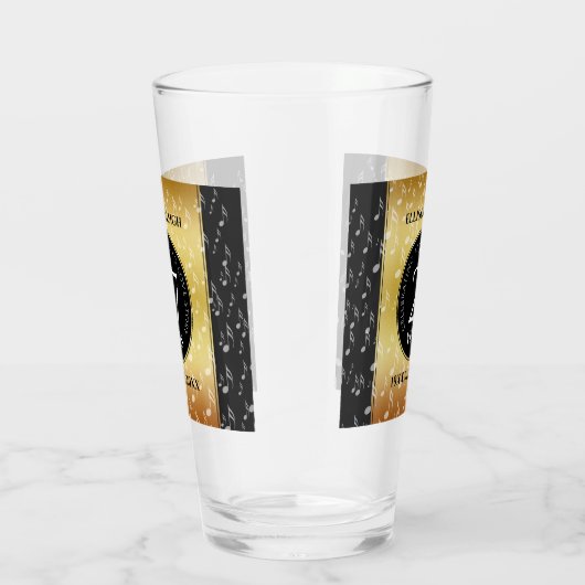 Hochzeitsfeier zum 27. Mal Glas (Rechts)