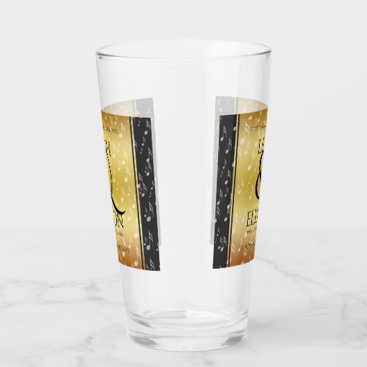 Hochzeitsfeier zum 27. Mal Glas (Rechts)