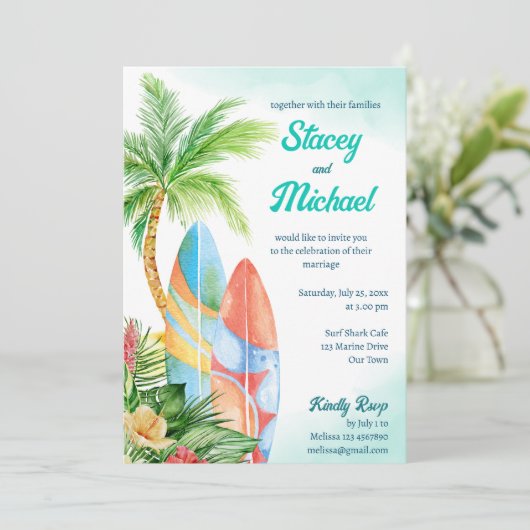 Hochzeitsfeiern am Strand Einladung (Stehend Vorderseite)