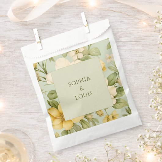 Hochzeitsfeiern in sanften grünen und beigen Blume Geschenktütchen (Ausgeschnitten)