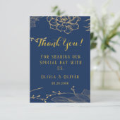 Hochzeitsfeiern mit Blauen und Goldblumen Dankeskarte (Stehend Vorderseite)