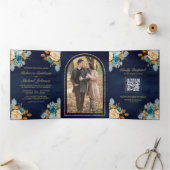 Hochzeitsfeiern mit Blue Cream Floral Gold QR Code Dreifach Gefaltete Einladung (Innenseite)