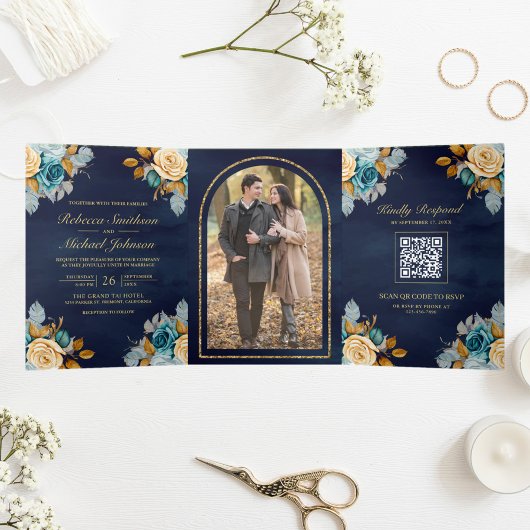 Hochzeitsfeiern mit Blue Cream Floral Gold QR Code Dreifach Gefaltete Einladung