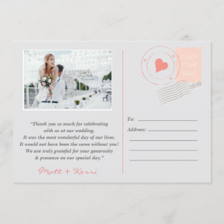 Hochzeitsfeiern mit Blumen im Wasser, rosa Einladung