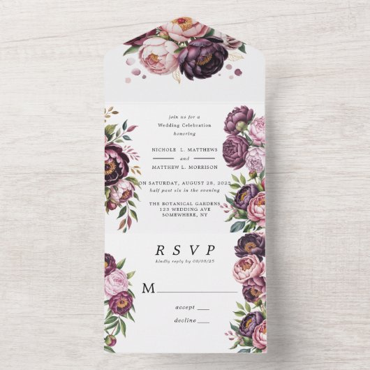 Hochzeitsfeiern mit Blütenblättern All In One Einladung (Innen)