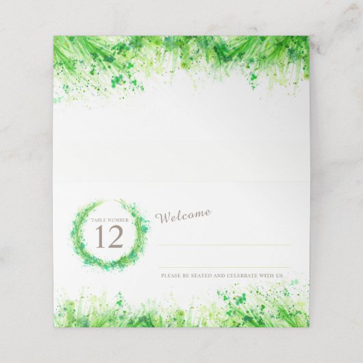 Hochzeitsfeiern mit Grüngras und Platzkarten (Außenseite Aufgefaltet)