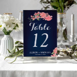 Hochzeitsgast der Blumenmarinade Tischnummer<br><div class="desc">Moderne Hochzeitsschablone mit floraler Hochzeitsschablone mit hellrot-rosa Tischnummern auf dem Hintergrund der Mitternacht und handgeschrieben wie Typografie-Schrift. Personalisieren Sie es mit Ihren Hochzeitsgast-Informationen! Bei der Bestellung müssen Sie diese anpassen und einzeln in den Warenkorb legen. Die Hintergrundfarbe und der Text können bearbeitet werden. Personalisieren Sie es nach dem Auswählen der...</div>