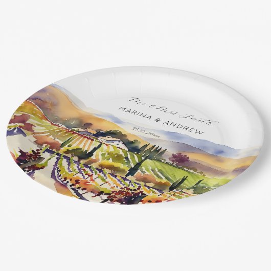 Hochzeitsgeschirr im Napa Valley Pappteller (Schrägansicht)