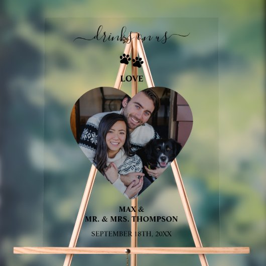 Hochzeitsherz-Foto-Kuchen-Hunde-Drinks auf uns Acrylschild (Neutral)