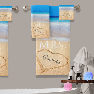 Hochzeitsherzen in Sand Family Monogram, Brides Mr Badhandtuch Set