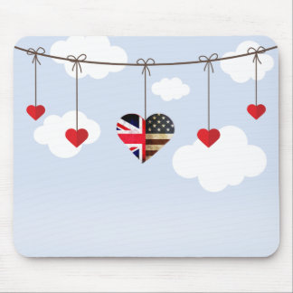 Hochzeitsherzen unter britischer und amerikanische mousepad