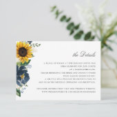 Hochzeitskarte für Sonnenblumen Navy Blue Floral Einladung (Stehend Vorderseite)