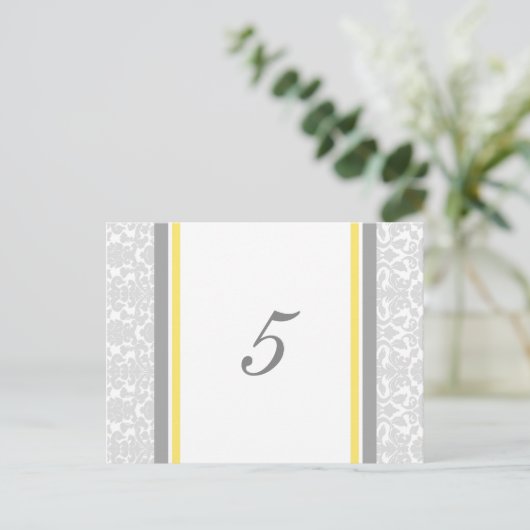 Hochzeitskarten Lemon Gray Damask Tischnummer (Stehend Vorderseite)