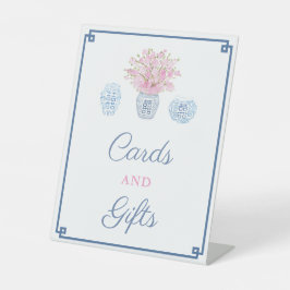 Hochzeitskarten und Geschenke von Navy und Pink Ch Sockelschild