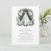 Hochzeitskleid Grünes Brautparty Einladung (Stehend Vorderseite)