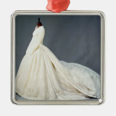 Hochzeitskleid von Katharine Worsley Ornament Aus Metall (Vorne)