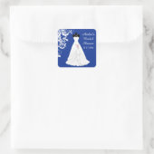 Hochzeitskleid, wirbeln auf königsblauem Brautpart Quadratischer Aufkleber (Tasche)