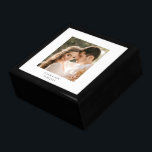 Hochzeitskohle Foto Keepake Erinnerungskiste<br><div class="desc">Ein elegantes,  personalisiertes Foto aus Hochzeitsholz mit lackiertem Sake-Box. Ersetzen Sie dieses Foto durch Ihr eigenes Lieblings-Hochzeitsfest-Foto.</div>