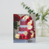 Hochzeitskuchen mit Bouquet, Rings und Schleier Einladung (Stehend Vorderseite)