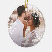 Hochzeitskuppel Hübsches Snowflake Overlay Foto Keramik Ornament (Links)