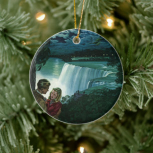 Hochzeitsliebe im Vintage-Stil, Frischvermählte an Keramik Ornament