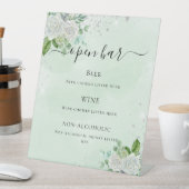 Hochzeitsmenüs Blumeneukalyptus grün Sockelschild (In Situ)