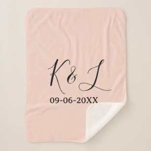Hochzeitspaar Name Buchstabe Datum rote Pastell Hi Sherpadecke