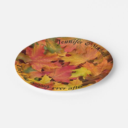 Hochzeitspapier Blätter für Ihren Namen Pappteller (Schrägansicht)