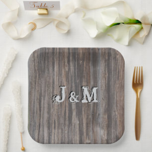 Hochzeitspapierteller mit Holzoptik und Initialen Pappteller