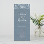 Hochzeitsprogramm für Dusty Blue & Blush-Blume - D Programm (Stehend Vorderseite)