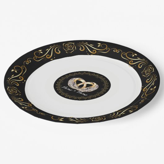 Hochzeitsring Individuelle Name 9" Papier Teller (Schrägansicht)