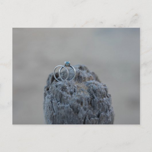 Hochzeitsringe am Strand Postkarte (Vorderseite)