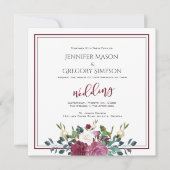 Hochzeitsrosen in Weiß mit Cranberry Einladung (Vorderseite)