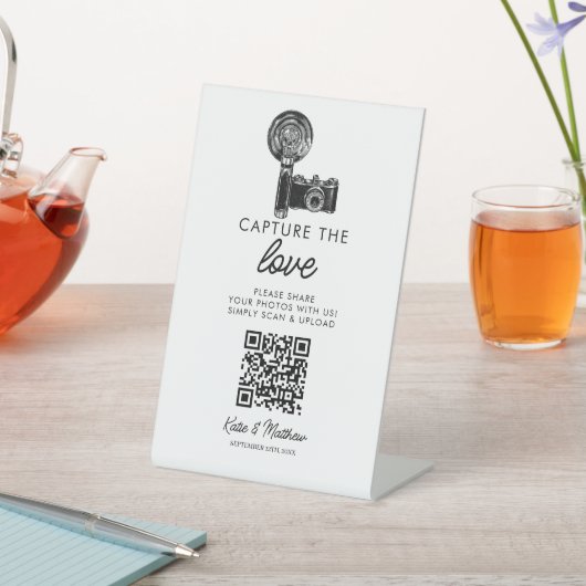 Hochzeitssache Liebe QR-Code Foto Hochladen Sockelschild (In SItu)
