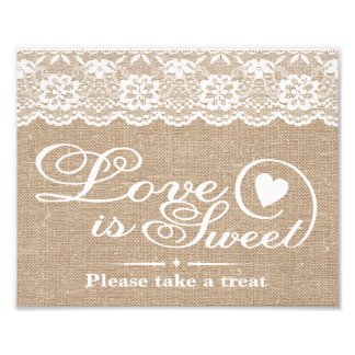 Hochzeitsschilder - Jute & Spitze - Liebe ist süß  Fotodruck