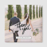 Hochzeitsskript Foto Vielen Dank Magnet<br><div class="desc">Wir danken Ihnen für Magnete für Ihre Hochzeitsgäste mit Ihrem Foto und Ihren Namen. Besuchen Sie unser Geschäft,  um alle unsere Produkte aus der Gastgeschenk Hochzeit zu sehen.</div>