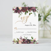Hochzeitsskript RSVP Deep Red Burgundy Floral Gold Karte (Stehend Vorderseite)