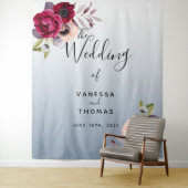 Hochzeitsstaubblauer Bordeaux-Foto im Hintergrund Wandteppich (Beispiel)