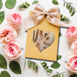 Hochzeitsstift Herz-Aufkleber<br><div class="desc">Ihr Foto und Ihre Namen in schicken Schriften,  diese kleinen,  herzförmigen Aufkleber sind Spaß zu verwenden,  als Umschlag Aufkleber,  auf Gastgeschenke,  und mehr.</div>