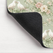 Hochzeitstauben mit Rosen und Bändern Mousepad (Ecke)